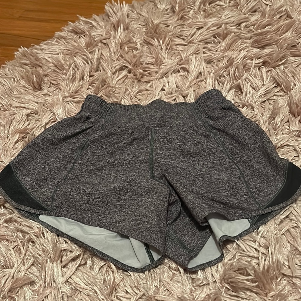Size 4 Tall Lululemon Hotty Hot Shorts 2.5”